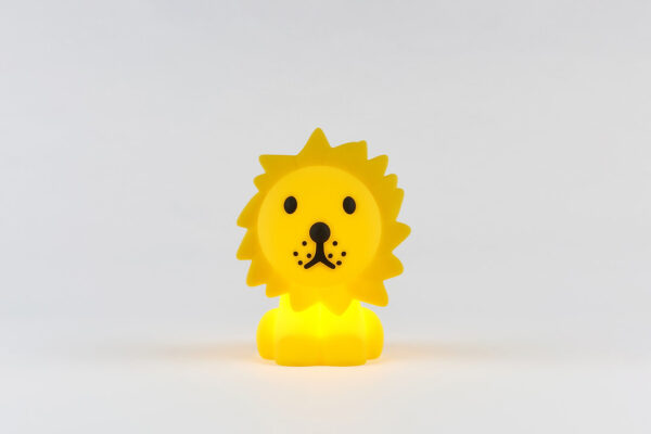 גרין קווין חנות עיצוב הבית: מנורת לילה רכה מיני אריה צהוב. מנורה לחדר ילדים