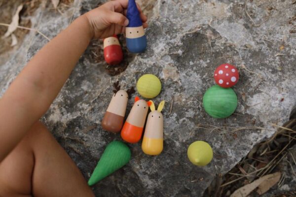 גרין קווין חנות מתנות לילדים - צעצוע עץ: יער גמדים KIPOD. צעצועי עץ