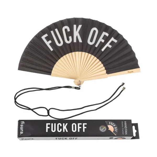 גרין קווין - מניפה שחורה עם הכיתוב FUCK OFF בעיצוב Fisura – מבד ארוג ועץ טבעי FSC עם שרוך תלייה