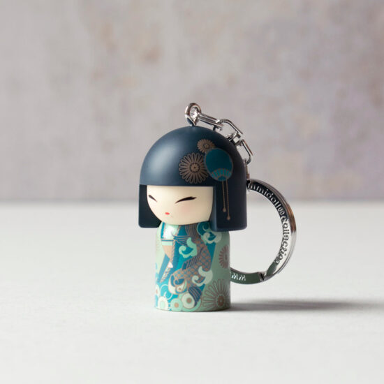 Kimmidoll keyring yoshiko luck angle.jpg